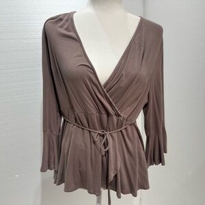 Women’s Elegant Mauve Wrap Top